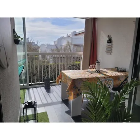 A 100 M De La *